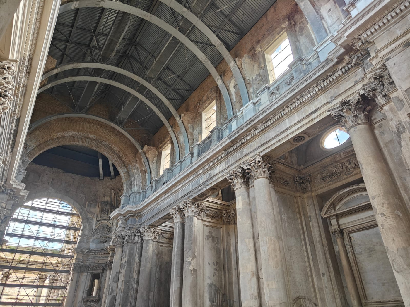 Navata interna ex chiesa Santa Maria in Gradi