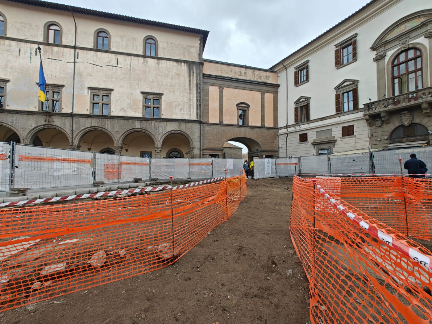 Scavi in piazza del Plebiscito (Piazza del Comune) a Viterbo